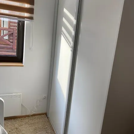 Apartman Simona شقة *
